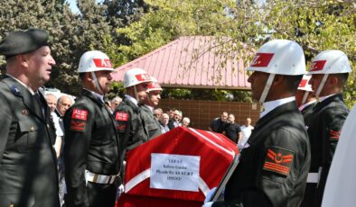 KIBRIS GAZİSİ KURT TOPRAGA VERİLDİ