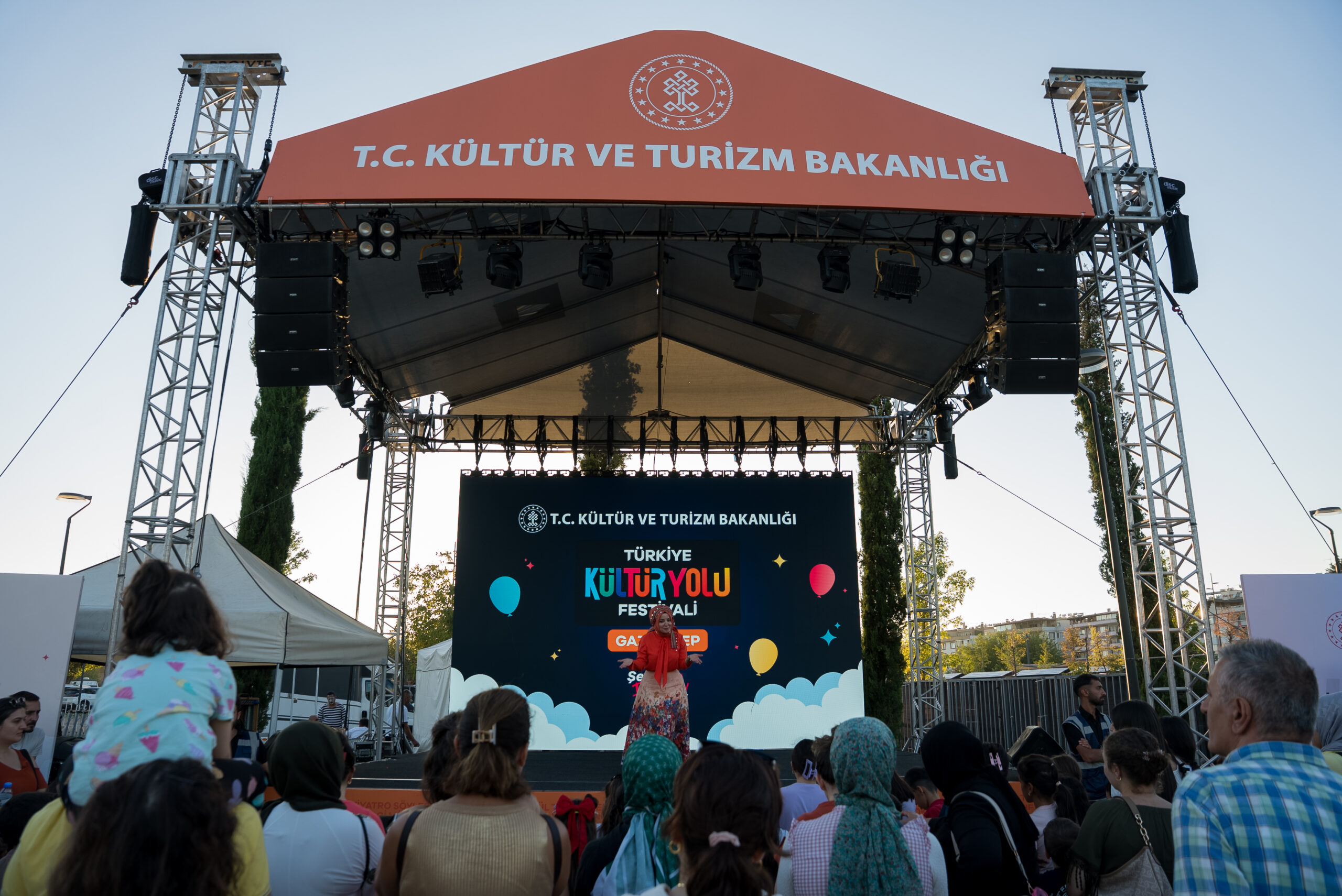 DAMAKLARDA LEZZET, SOKAKLARDA SANAT: GASTROANTEP’TE HAFTA SONU BEREKETİ