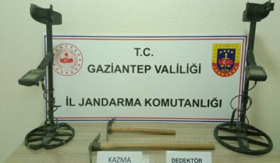 KAÇAK KAZIYA JANDARMA ENGELİ