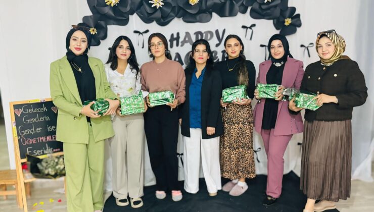 BİLGİÇ AKADEMİDEN ÖĞRETMENLER GÜNÜ KUTLAMASI