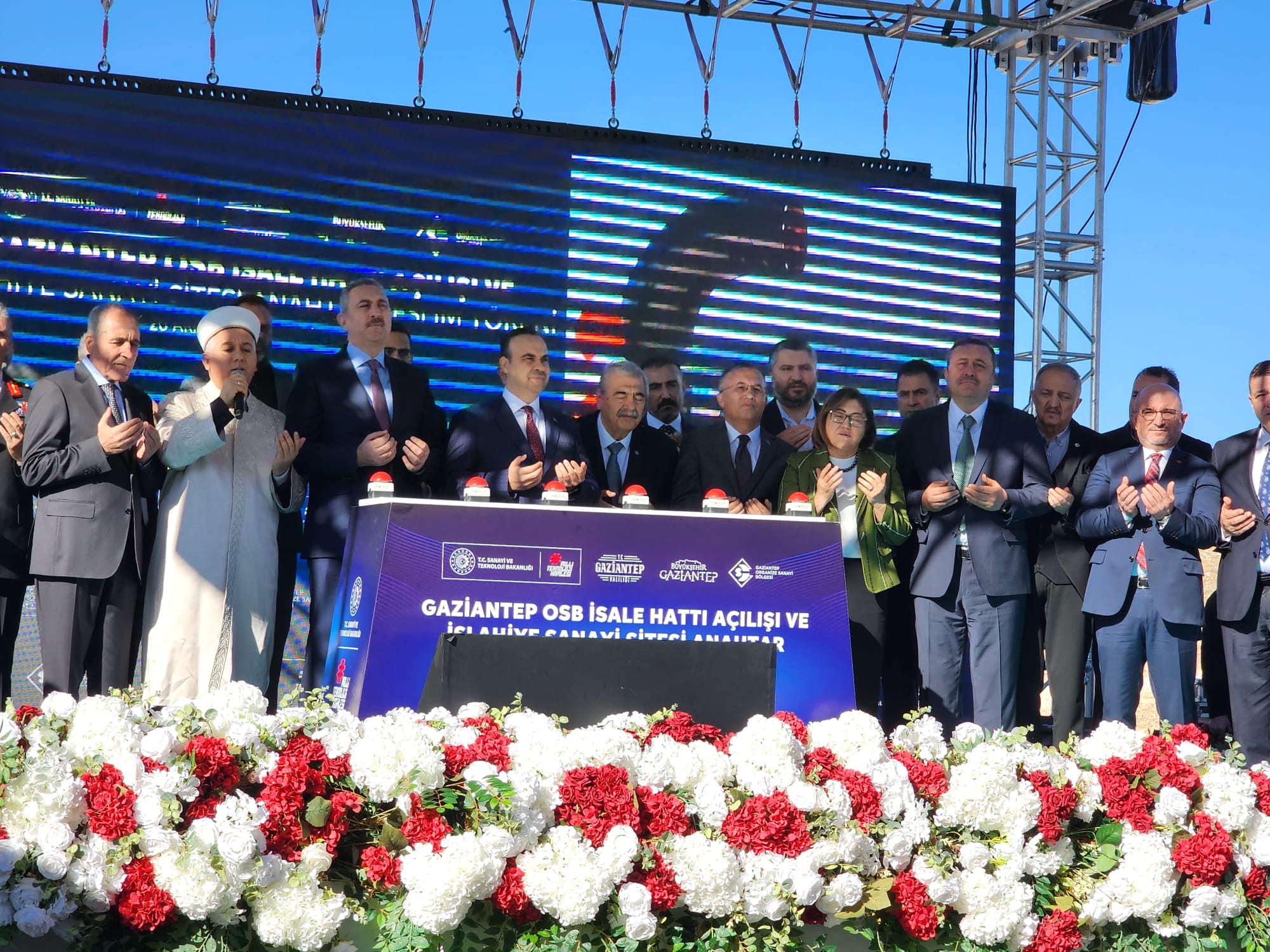 SANAYİ VE TEKNOLOJİ BAKANI MEHMET FATİH KACIR, GAZİANTEP’TE OSB İSALE HATTI VE İSLAHİYE SANAYİ SİTESİ ANAHTAR TESLİM TÖRENİ’NE KATILDI.